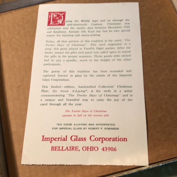 Imperial Glass Corporation, Bellaire,Ohio glass plate “8 Maids A-Milking” - Picture 15 of 16